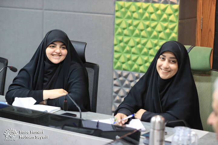 کلاس ایوب آقاخانی