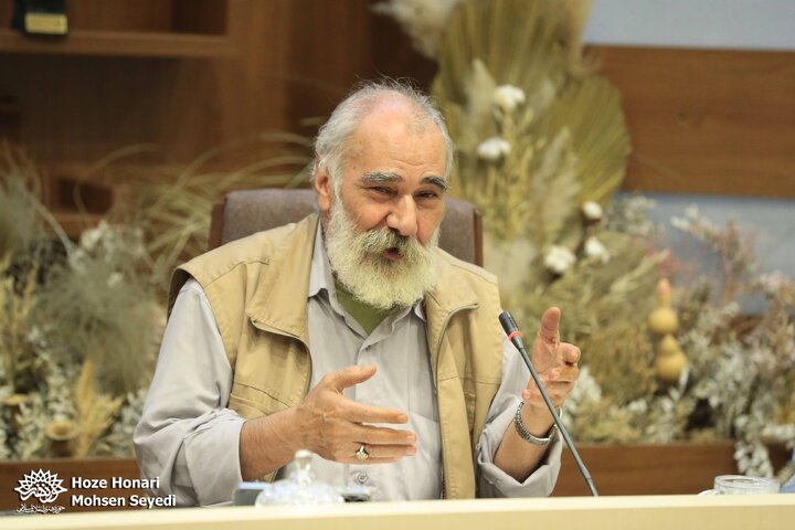 هنر فردوسی، جای‌شناسی سخن است