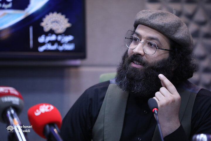 ششمین نشان «سرو سیمین پارسی‌جان» اهدا شد