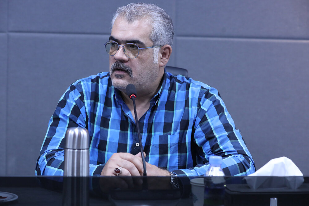 «سرو سیمین پارسیجان» به محمد معتمدی و دو فعال زبان فارسی رسید