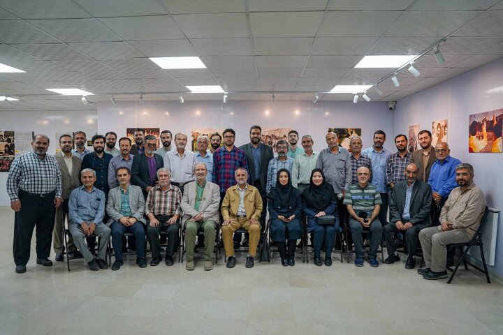 روایتی از صبر و استقامت در نمایشگاه «وصف آزادگی» 