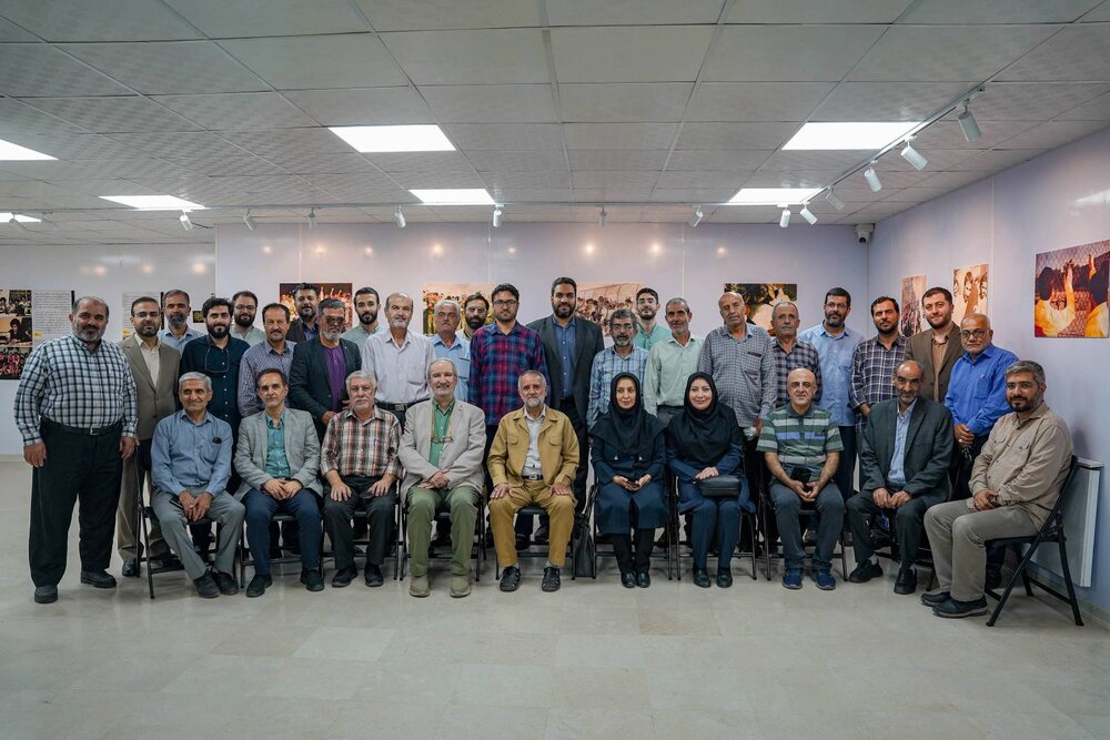 روایتی از صبر و استقامت در نمایشگاه «وصف آزادگی» 