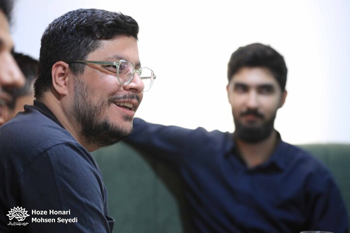 شصت‌وپنجمین نشست «طنزخوانه»