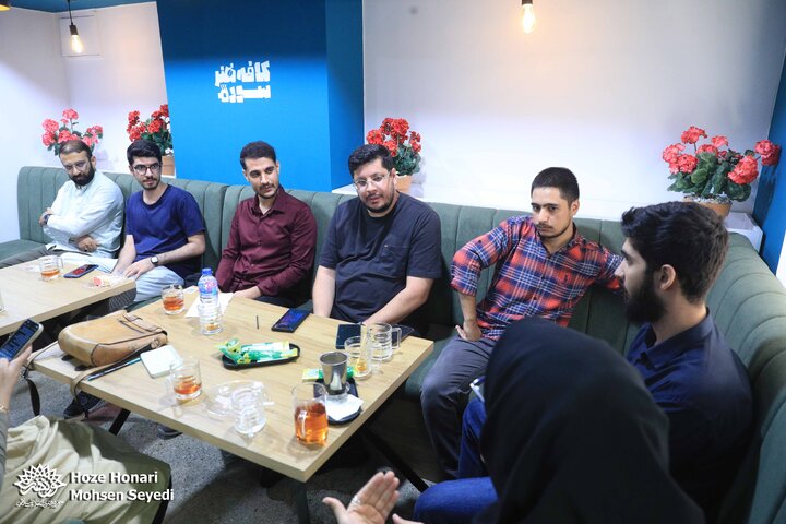 شصت‌وپنجمین نشست «طنزخوانه»