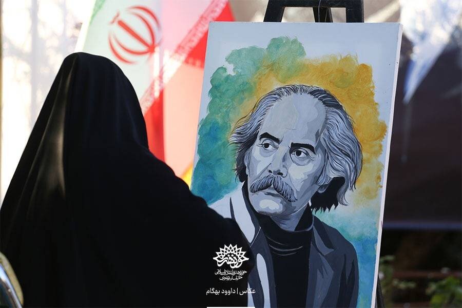 مراسم بزرگداشت مهدی اخوان ثالث در آرامگاه فردوسی برگزار شد