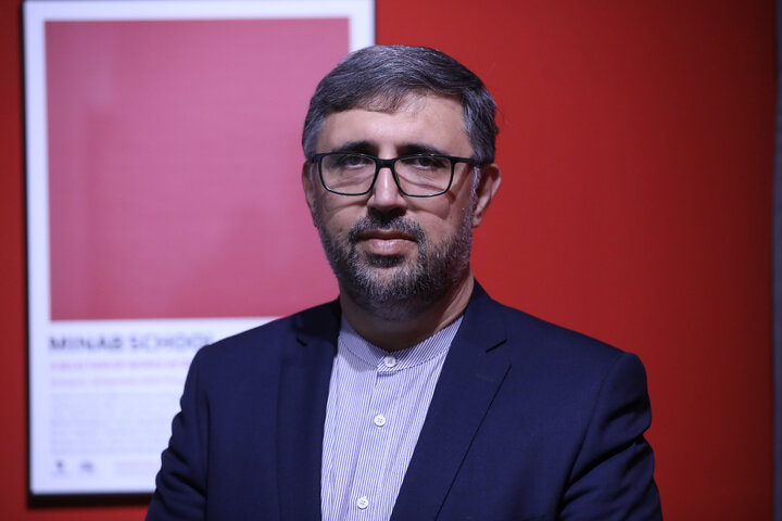 بازدید حجت الله ایوبی از نمایشگاه میناب