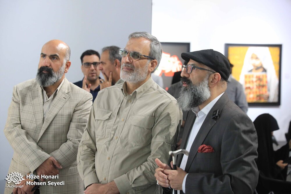 بازدید حسین جابری ‌انصاری از نمایشگاه «مدرسه میناب»