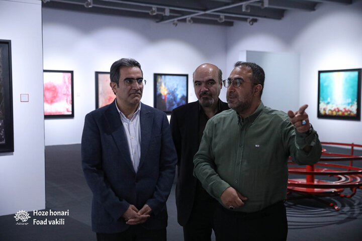 بازدید معاون وزارت ارتباطات از «نمایشگاه مدرسه میناب»