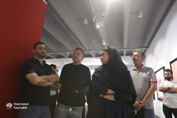 سناتوری از ژاپن و تعدادی از سینماگران اقلیم کردستان عراق از نمایشگاه «مدرسه میناب» دیدن کردند.