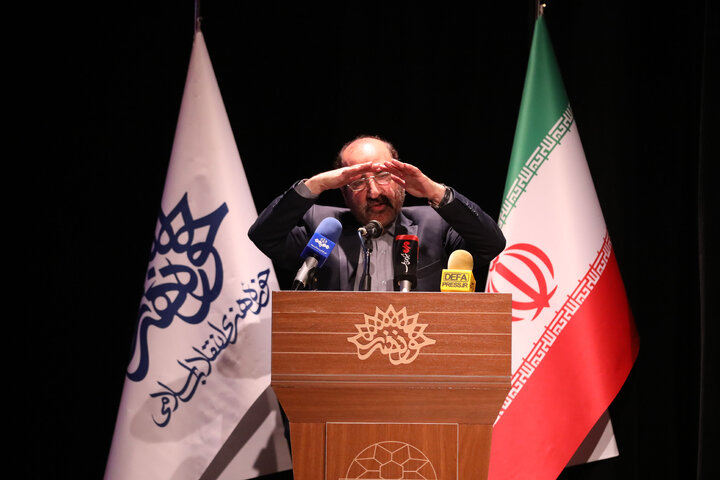 نخستین مجموعه علمی گرایش ادبیات پایداری در حوزه هنری رونمایی شد