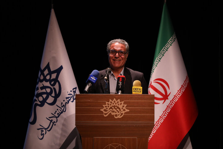 نخستین مجموعه علمی گرایش ادبیات پایداری در حوزه هنری رونمایی شد