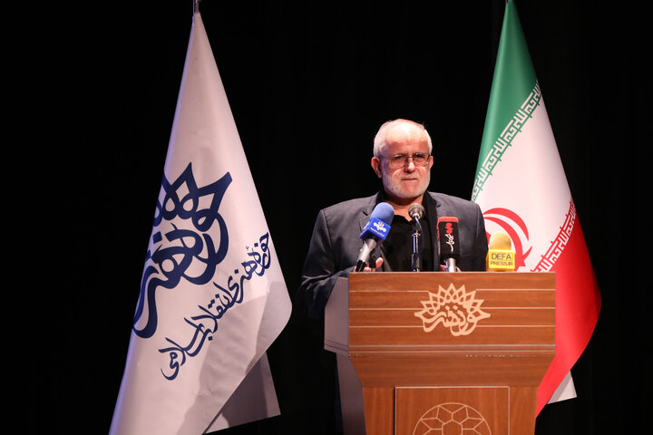 نخستین مجموعه علمی گرایش ادبیات پایداری در حوزه هنری رونمایی شد