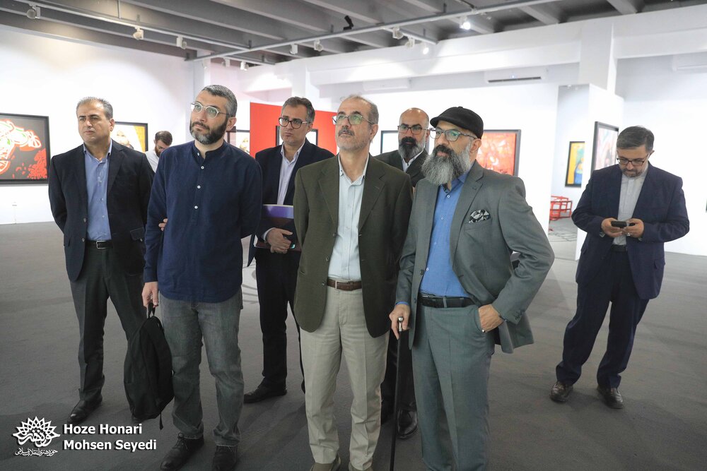 بازدید عبدالرضا گلپایگانی از «نمایشگاه مدرسه میناب»