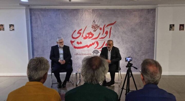 هنرمندی که هنرش به سمت تعالی برود، قدر می‌بیند و بر صدر می‌نشیند