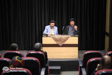 «روایت رستاخیز» با بررسی نسبت زبان و اندیشه در ادبیات عاشورایی برگزار شد