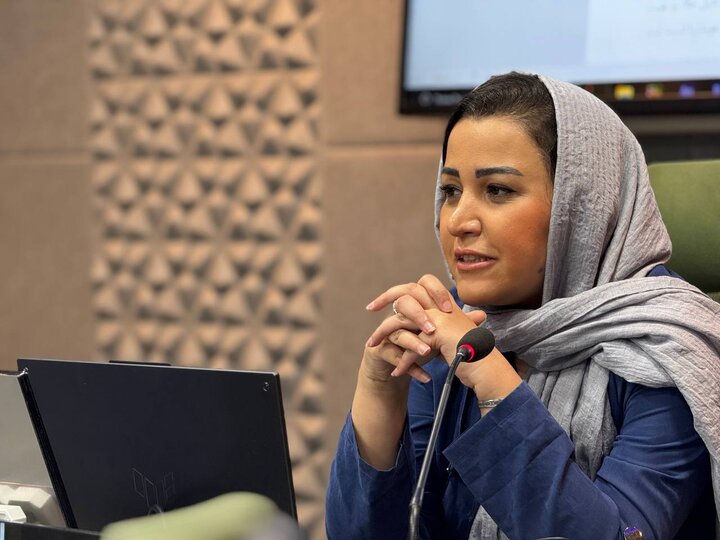 تکنیک‌های کدگذاری برای تحول شخصیت در کمدی