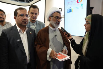 حوزه هنری در بهره‌گیری از صنایع خلاق برای بازنمایی جنایات جنگی عملکرد خوبی داشته است