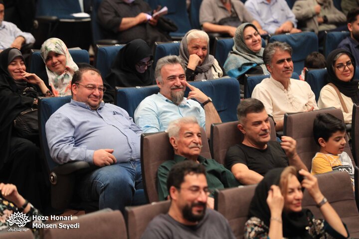 در حلقه رندان