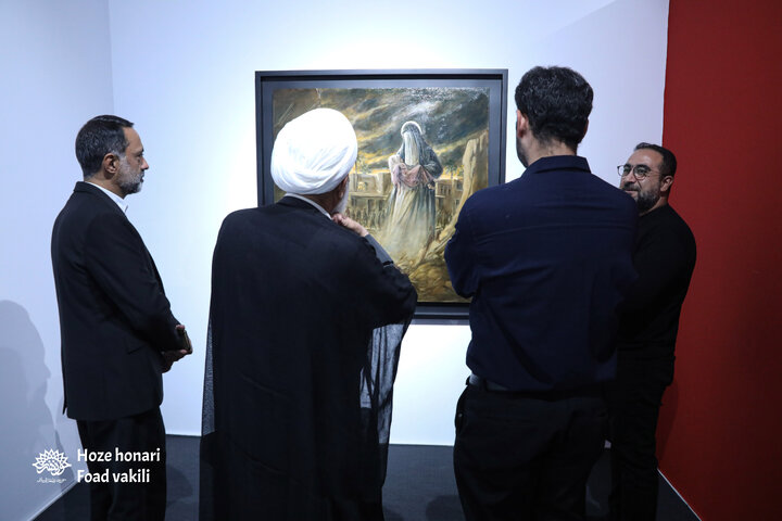 حجت‌الاسلام مرتضی آقا تهرانی و امیرحسین ثابتی در نمایشگاه «مدرسه میناب»