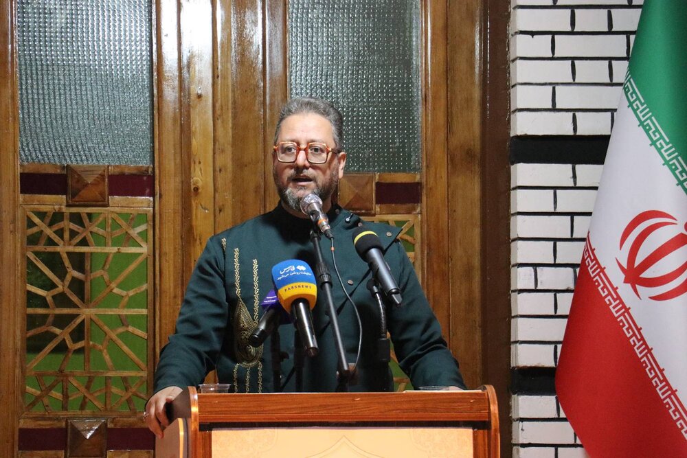 سیدبشیر حسینی: خاطرات انقلاب باید روایت شوند
