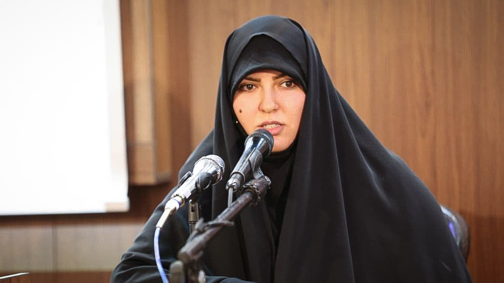 جوشقانیان: یکی از وظایف جشنواره‌ها خط‌دهی به شاعر و نویسنده ا‌ست