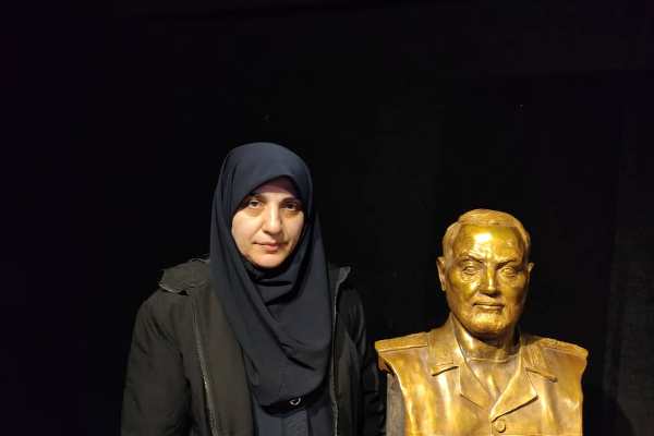 لحظات کار کردن روی سردیس سردار را فراموش نمی‌کنم