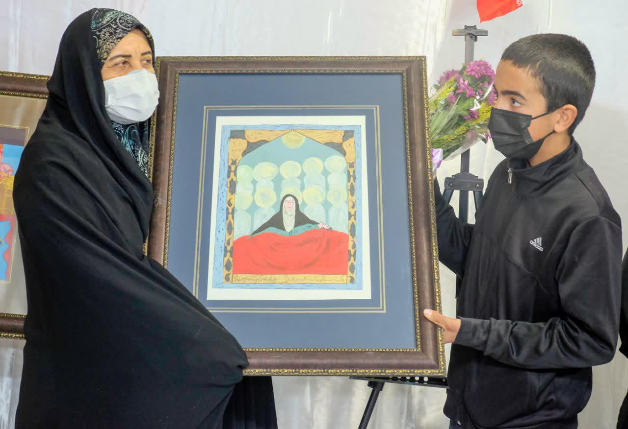 نمایشگاه نقاشی «ایران سرافراز» در یاسوج دایر شد