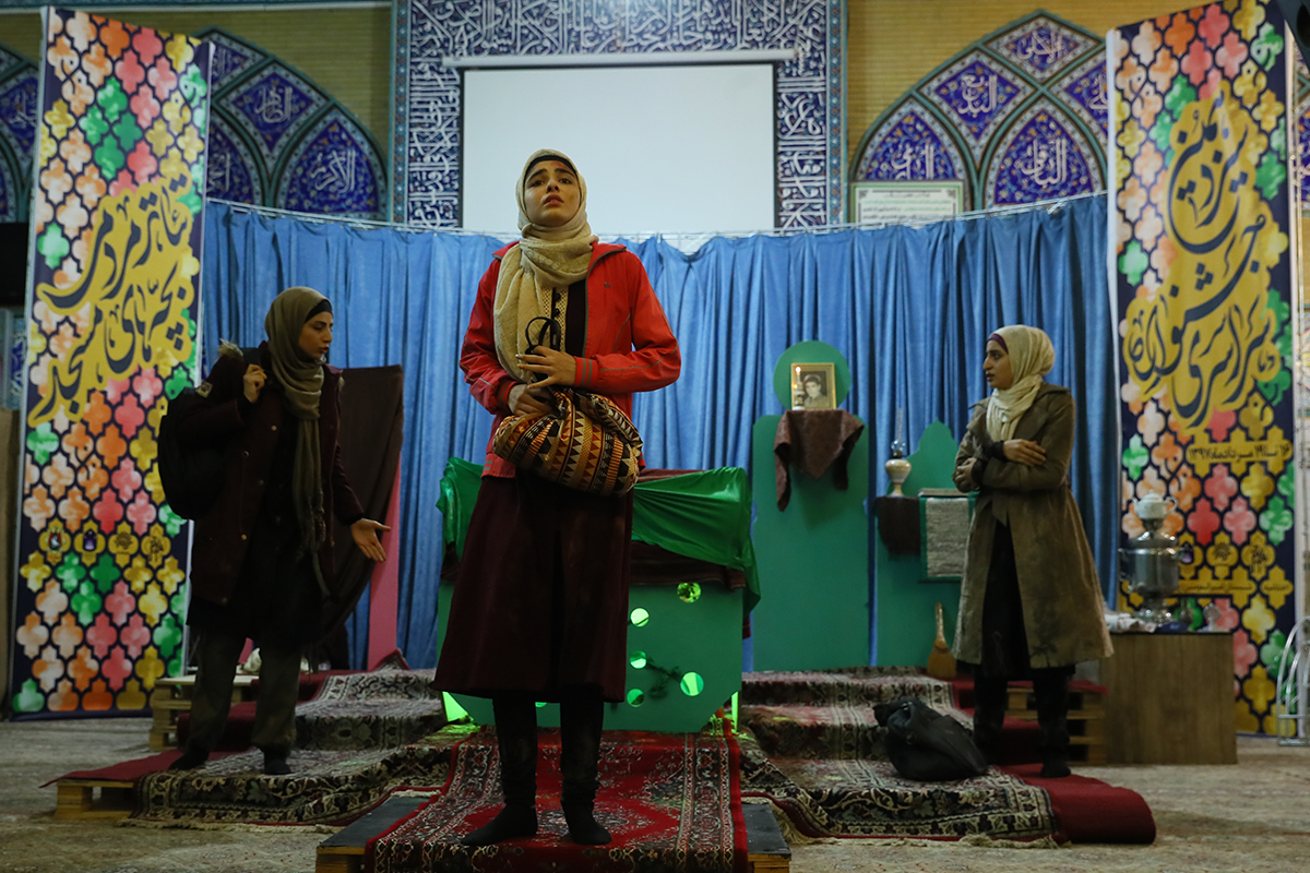 چرا باید در مسجد از هنر تئاتر حرف بزنیم؟