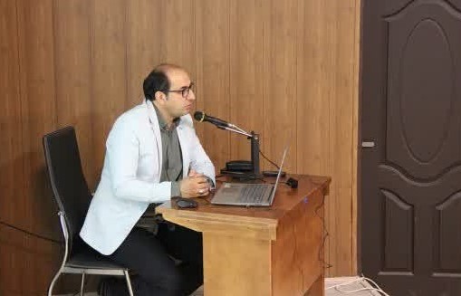 كارگاه‌ عکاسی «جستاری در عكاسی مستند مدرن» در زنجان برگزار شد
