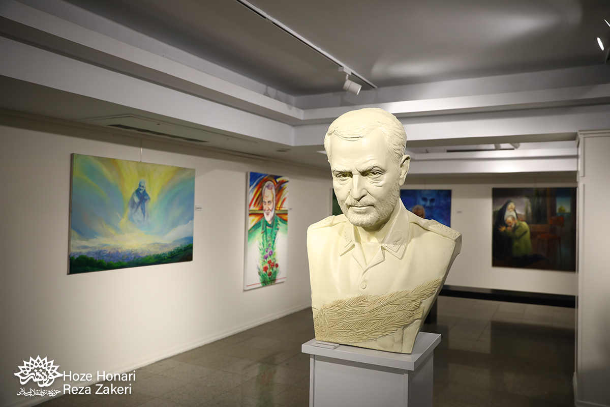 گزارش تصویری| افتتاح نمایشگاه آثار تجسمی «سردار دل‌ها»