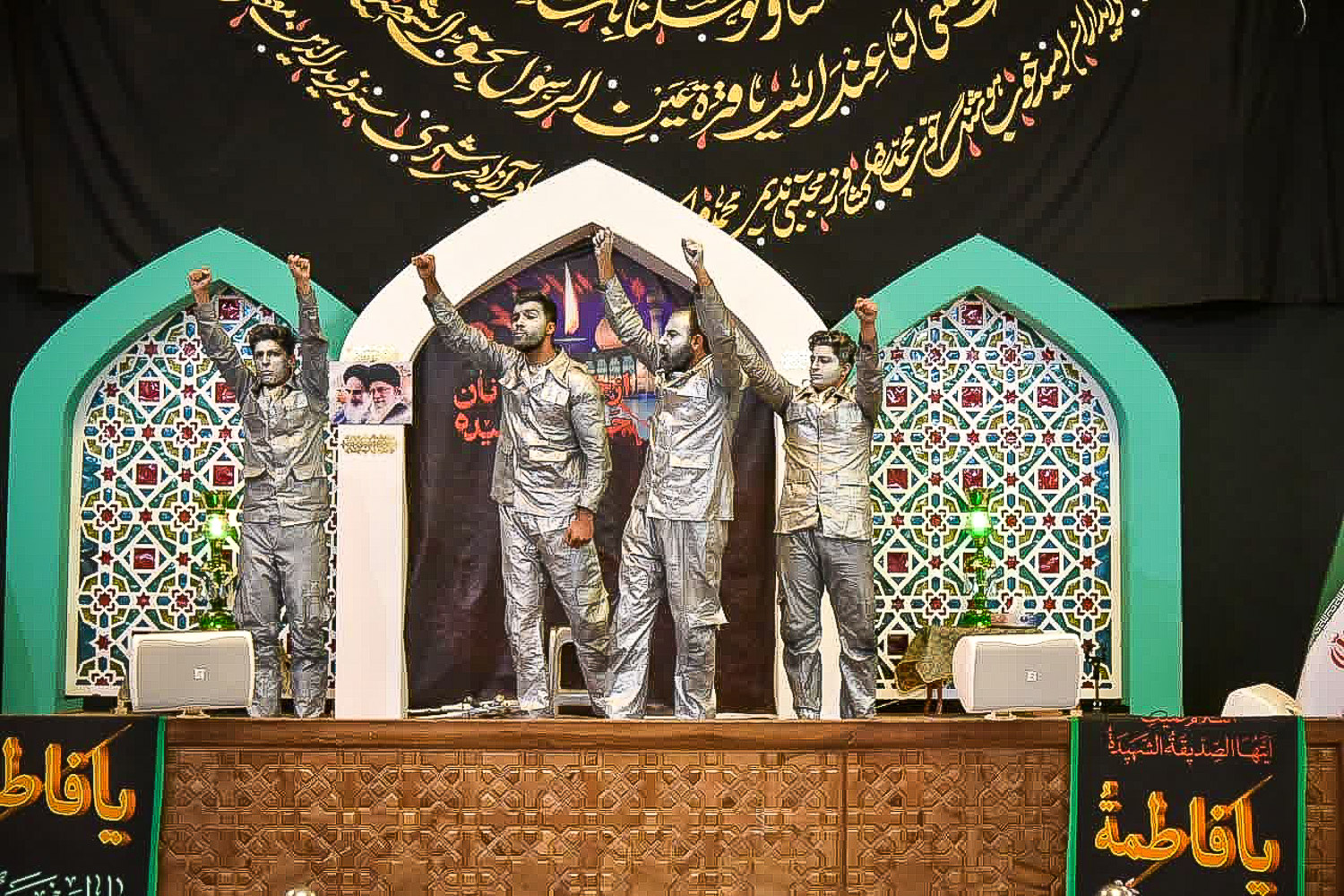 گزارش تصویری| اجرای نمايش سرباز کاروان روایت حبیب در نماز جمعه شیراز
