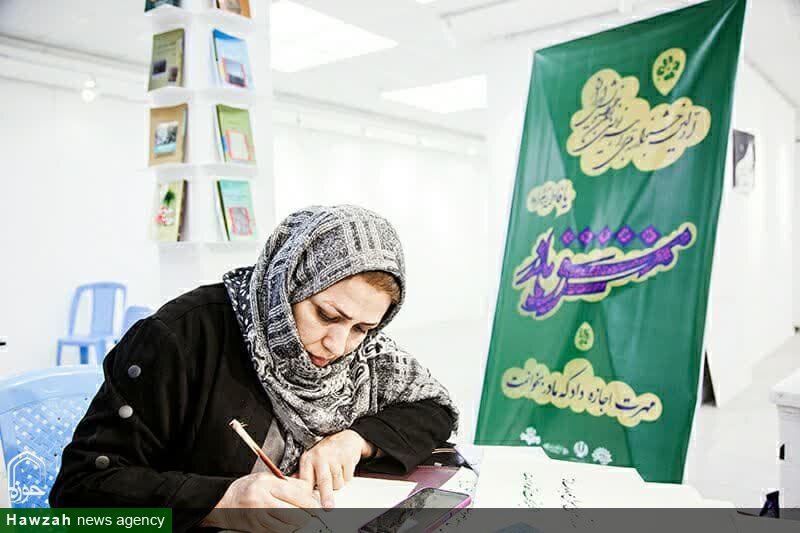 جشنواره بداهه نویسی بانوان با عنوان "مشق مادر" در استان بوشهر برگزار شد